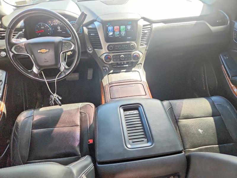Photo 8 from auction – 2017 CHEVROLET SUBURBAN with VIN 1GNSKJKC9HR291810