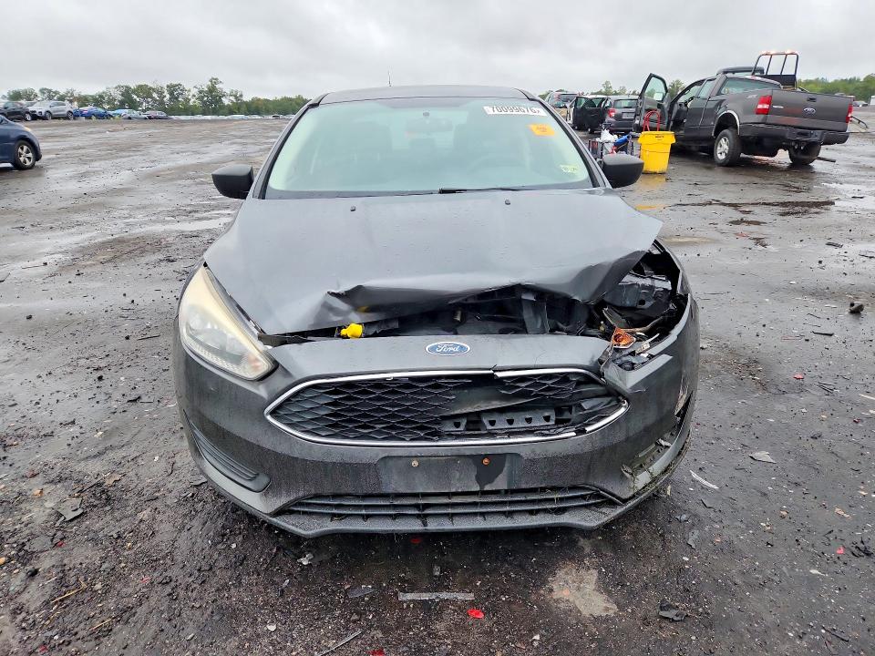 Photo 5 from auction – 2017 FORD FOCUS with VIN 1FADP3E2XHL327630