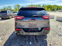 Photo 6 from auction – 2018 JEEP CHEROKEE with VIN 1C4PJLCB4JD587985