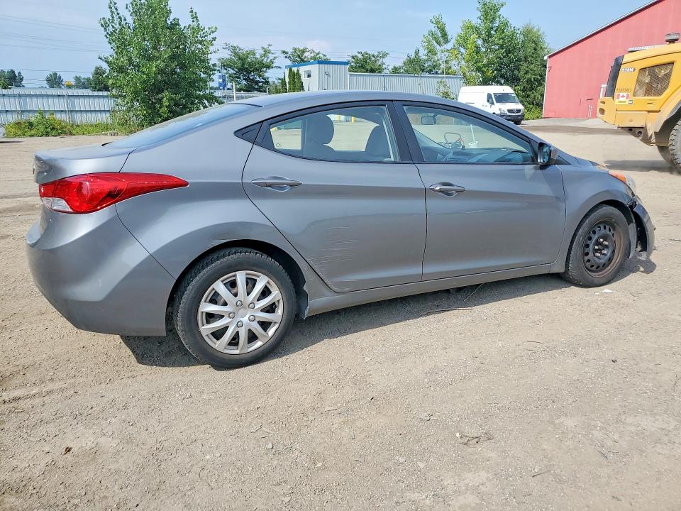 Photo 3 from auction – 2013 HYUNDAI ELANTRA with VIN 5NPDH4AE4DH449573