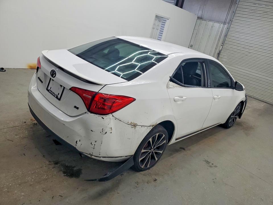 Photo 3 from auction – 2017 TOYOTA COROLLA with VIN 2T1BURHE2HC879438