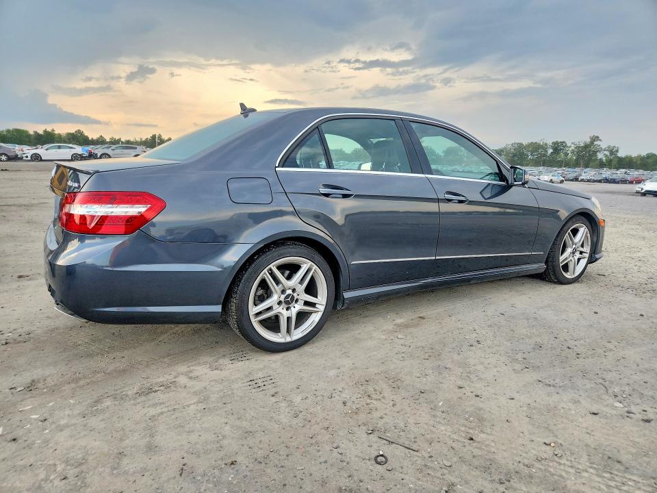 Снимка 3 от търг – 2013 MERCEDES-BENZ E с VIN WDDHF8JB4DA696612