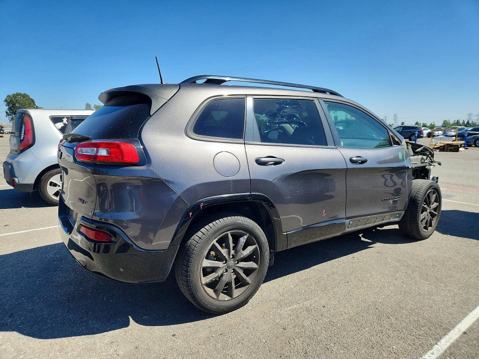 Photo 3 from auction – 2018 JEEP CHEROKEE with VIN 1C4PJLCB6JD588393