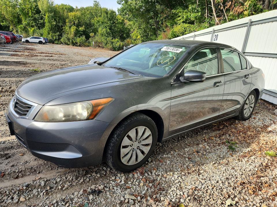 HONDA ACCORD 2009 with VIN JHMCP26399C013085 - Photo from auction