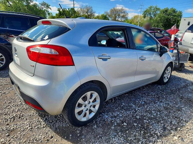 Foto 3 de la subasta – 2014 KIA RIO con VIN KNADM5A30E6419981