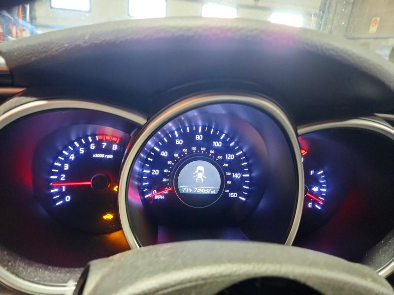 Снимка 9 от търг – 2015 KIA OPTIMA с VIN 5XXGM4A77FG519379