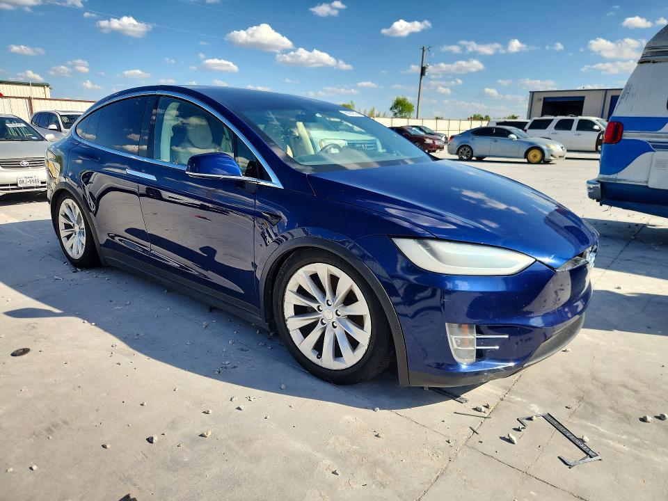 صورة رقم 4 من المزاد - 2017 TESLA MODEL X مع VIN 5YJXCBE22HF051279