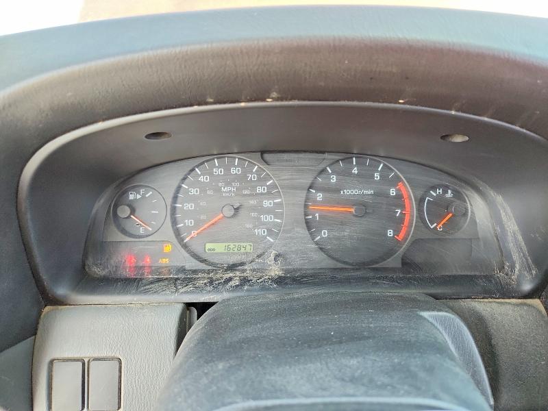 Photo 9 from auction – 2001 NISSAN FRONTIER with VIN 1N6ED26Y31C349329