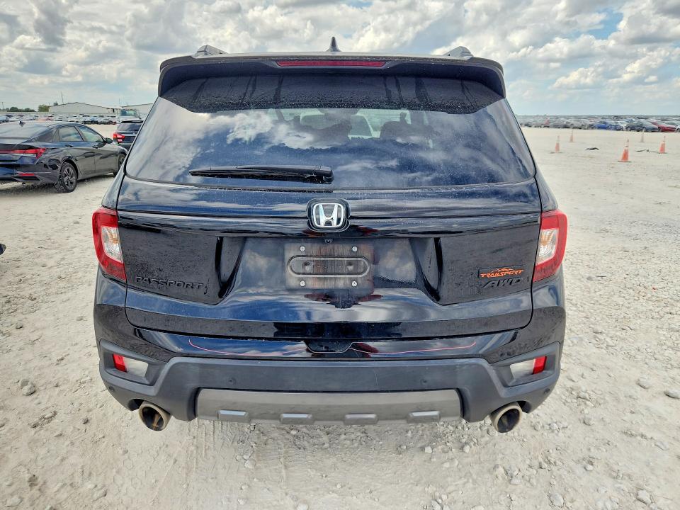 Photo 6 from auction – 2024 HONDA PASSPORT with VIN 5FNYF8H65RB007551