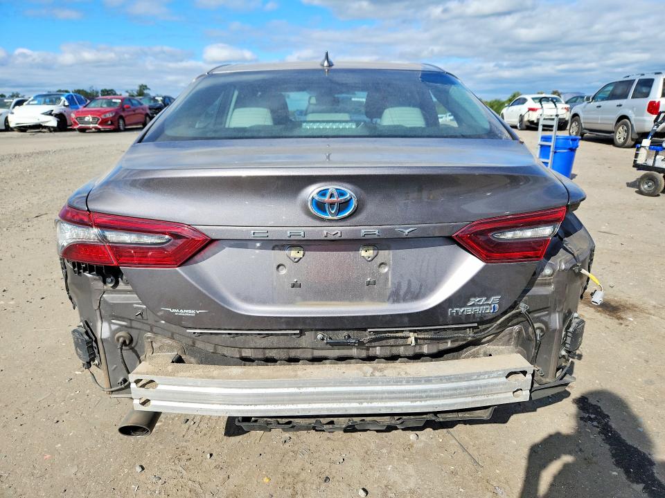 صورة رقم 6 من المزاد - 2021 TOYOTA CAMRY مع VIN 4T1F31AK6MU024191