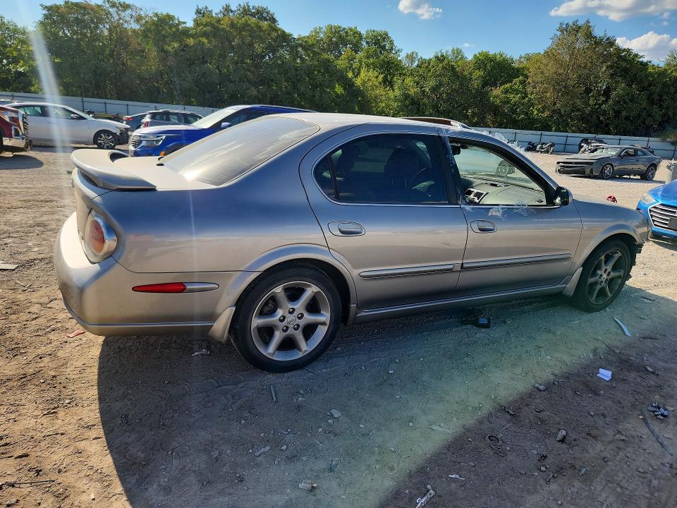 Photo 3 from auction – 2003 NISSAN MAXIMA with VIN JN1DA31A33T415357