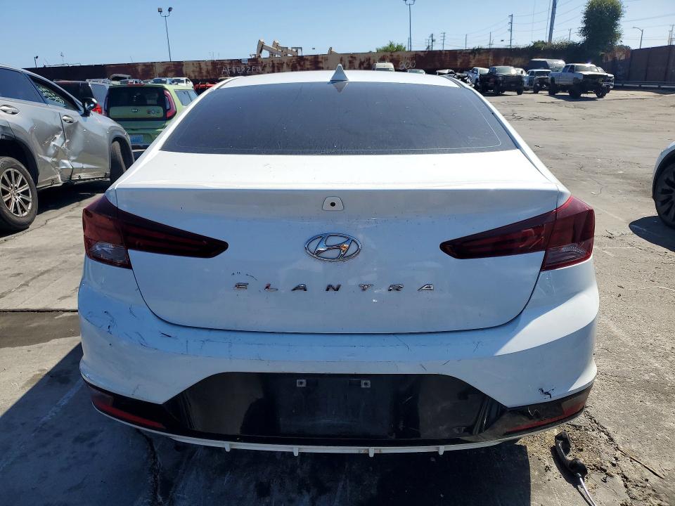 Снимка 6 от търг – 2019 HYUNDAI ELANTRA с VIN 5NPD84LF6KH444202