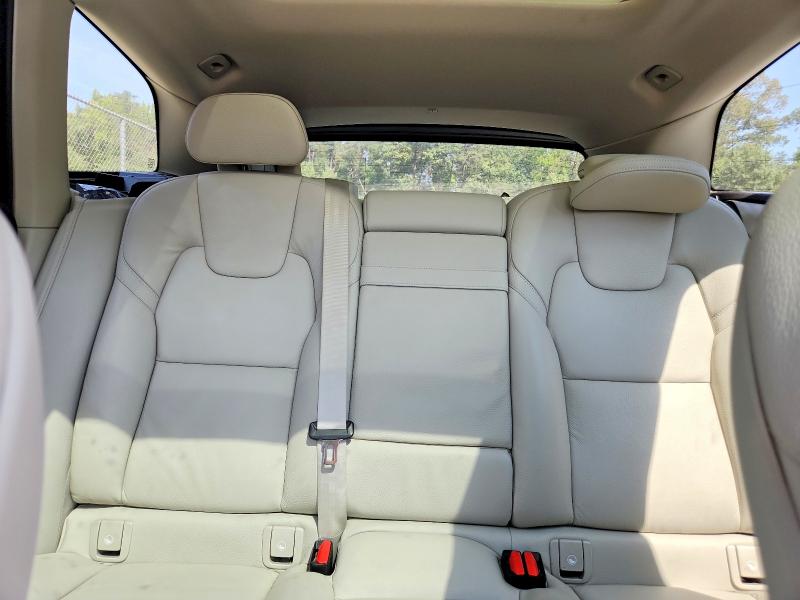 Foto 10 de la subasta – 2018 VOLVO XC60 con VIN YV4A22RK4J1062492