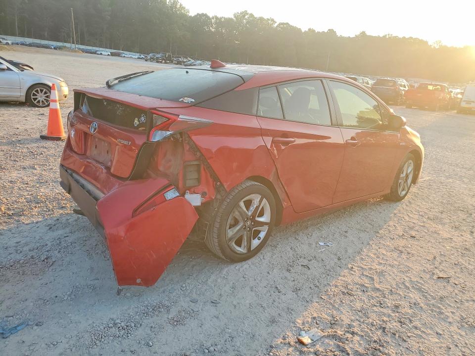 Photo 3 from auction – 2017 TOYOTA PRIUS with VIN JTDKARFU2H3539122