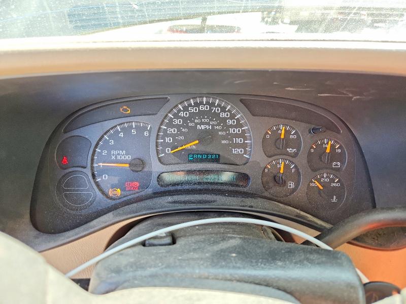 Photo 9 from auction – 2003 CHEVROLET SILVERADO with VIN 1GCEK19T83E183917