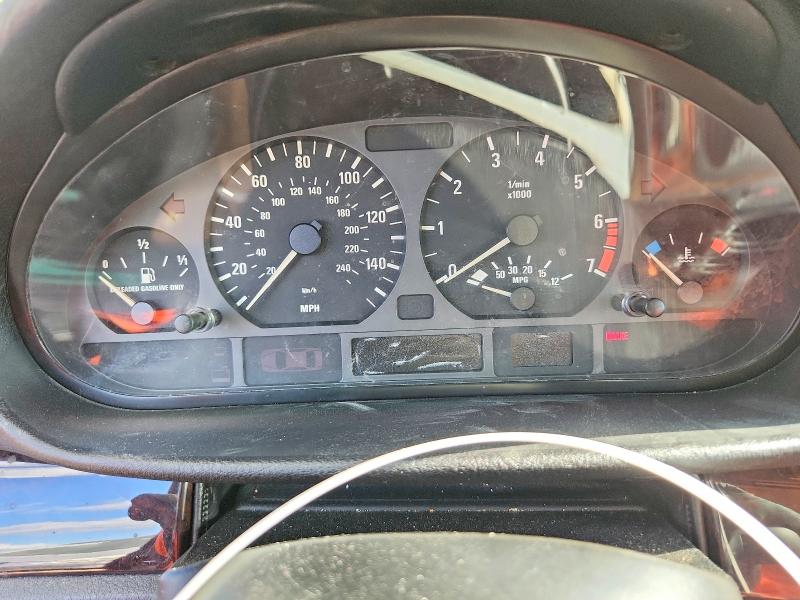 Photo 9 from auction – 2004 BMW 325 with VIN WBAET37414NJ44797
