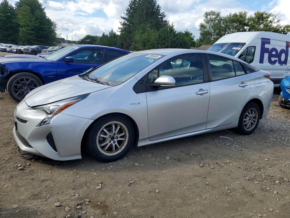 2017 TOYOTA PRIUS - Търг №67886486
