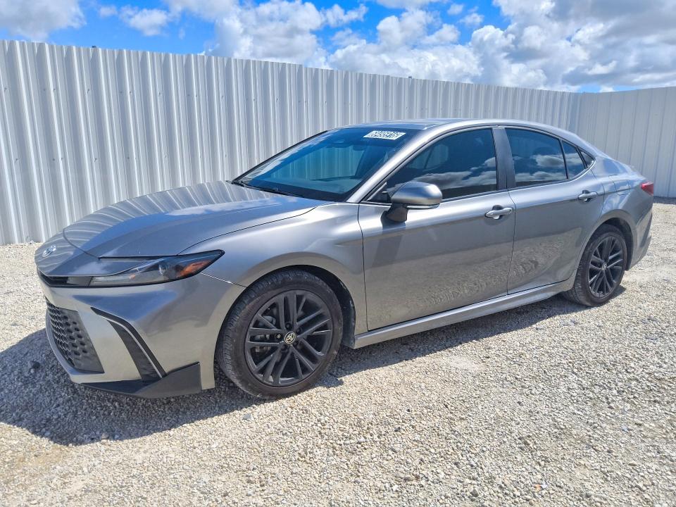 Zdjęcie 1 z aukcji – 2025 TOYOTA CAMRY z VIN 4T1DAACK8SU627487