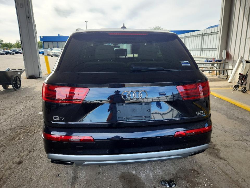 Фото 6 с аукциона – 2018 AUDI Q7 с VIN WA1LAAF77JD000506