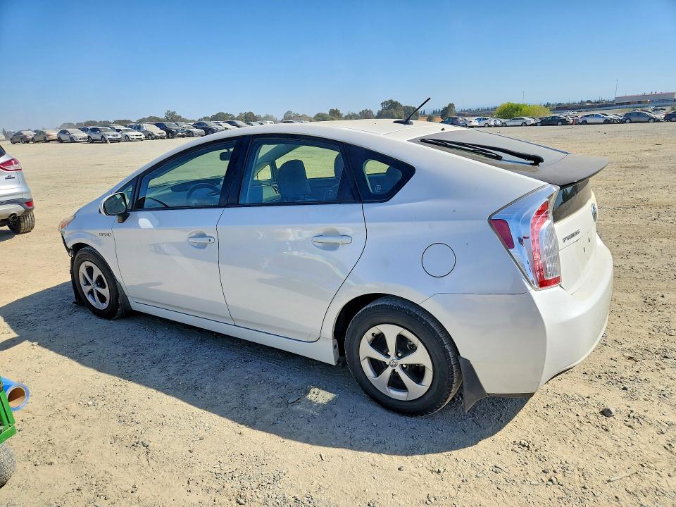 Photo 2 from auction – 2013 TOYOTA PRIUS with VIN JTDKN3DU7D5658948