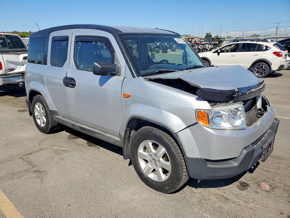 Фото 4 с аукциона – 2011 HONDA ELEMENT с VIN 5J6YH2H78BL007220