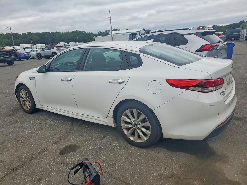 Zdjęcie 2 z aukcji – 2018 KIA OPTIMA z VIN 5XXGT4L34JG267774