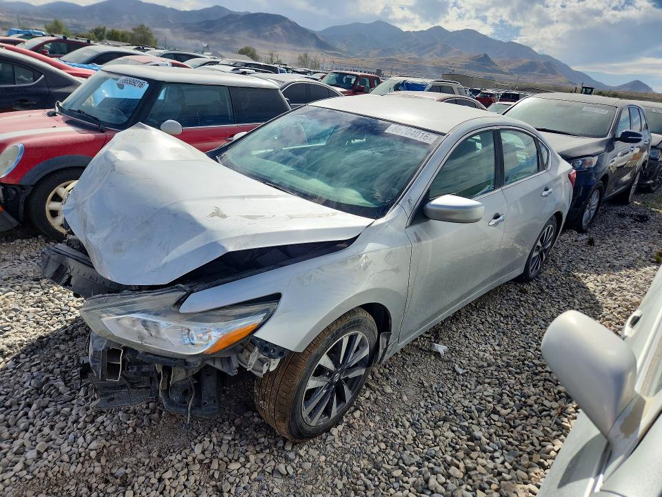 NISSAN ALTIMA 2017 with VIN 1N4AL3AP8HC236095 - Photo from auction
