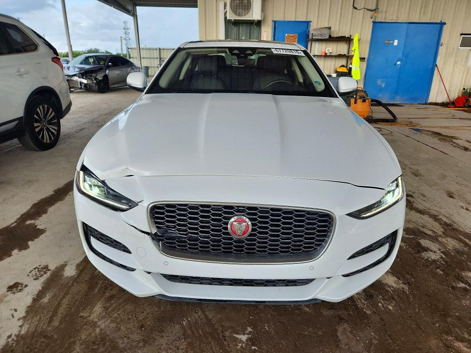 Photo 5 from auction – 2020 JAGUAR XE with VIN SAJAE4FX9LCP62815