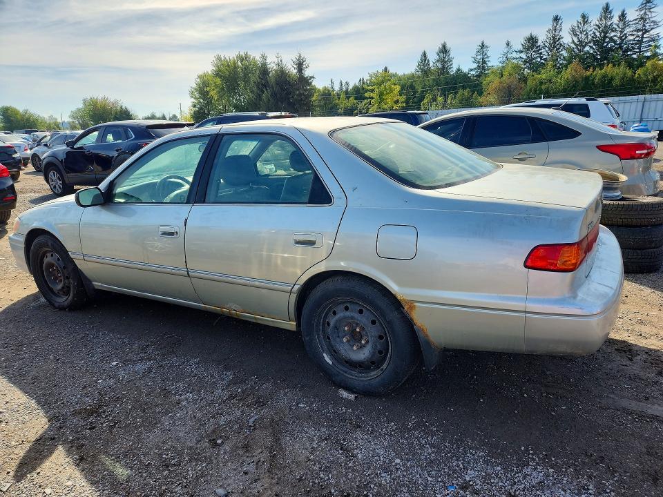 Photo 2 from auction – 2001 TOYOTA CAMRY with VIN JT2BF22K610296430