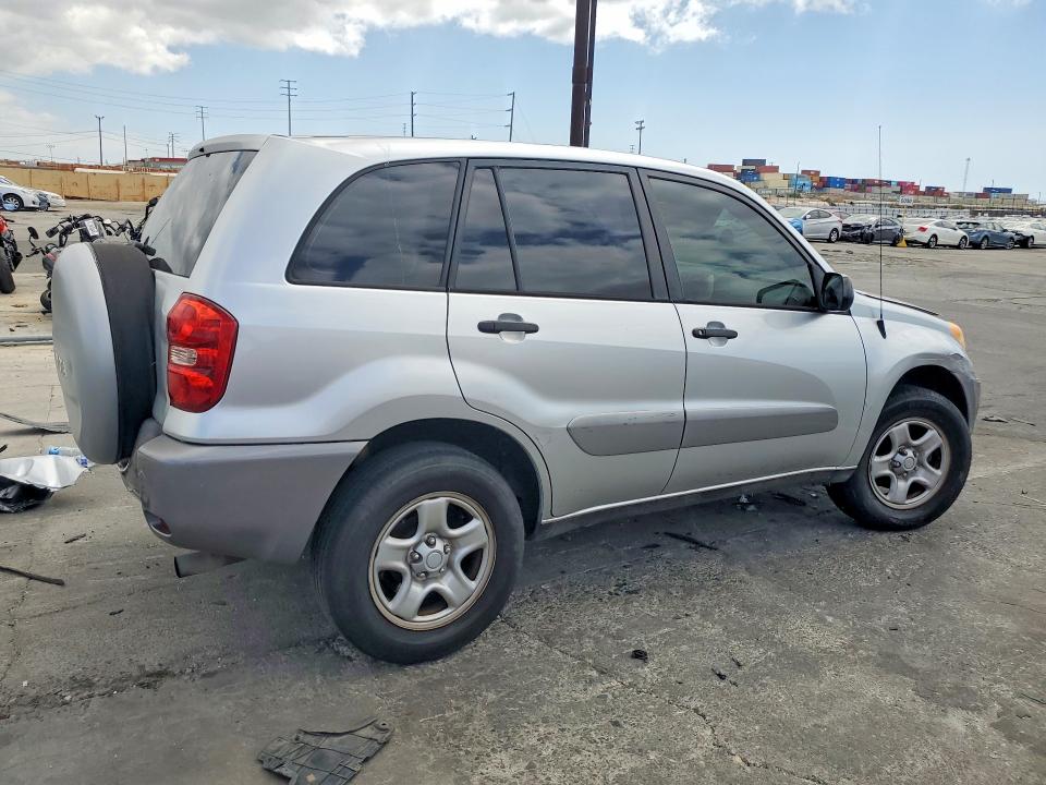 Photo 3 from auction – 2005 TOYOTA RAV4 with VIN JTEGD20V050066285