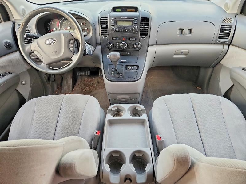 Photo 8 from auction – 2006 KIA SEDONA with VIN KNDMB233966066114