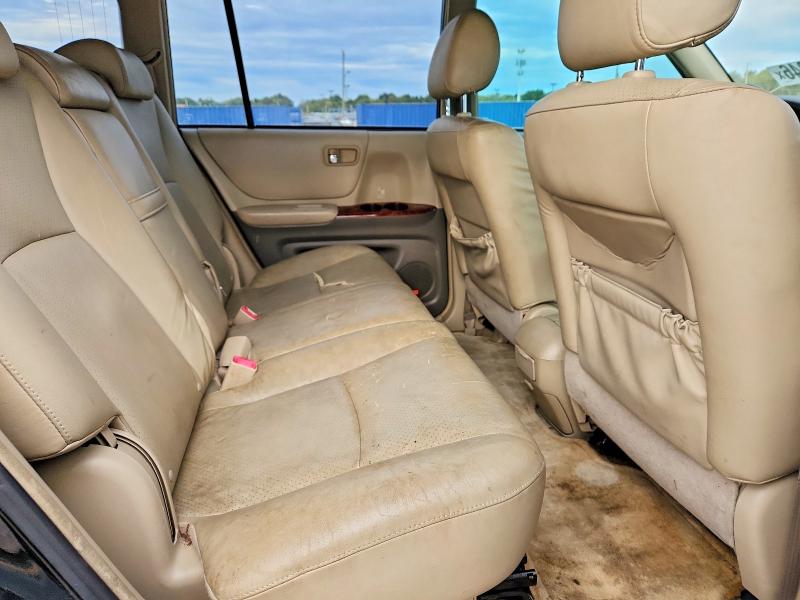 Photo 11 from auction – 2006 TOYOTA HIGHLANDER with VIN JTEDW21A860003011