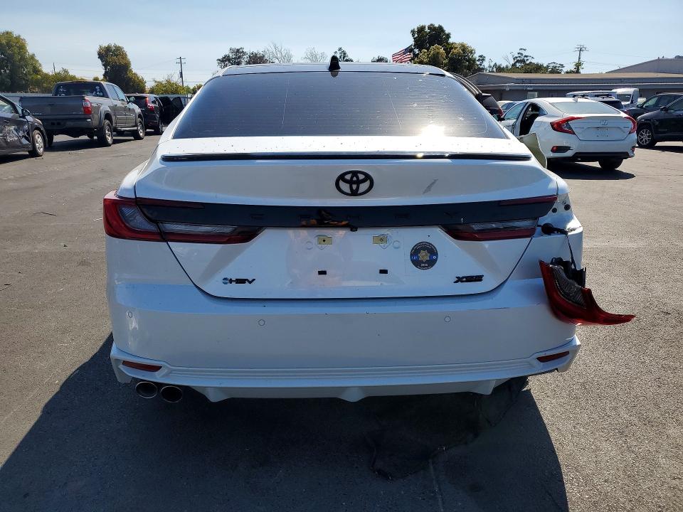 Снимка 6 от търг – 2025 TOYOTA CAMRY с VIN 4T1DAACKXSU629225