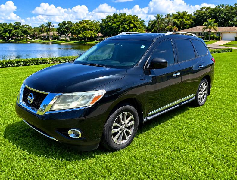 Photo 2 from auction – 2014 NISSAN PATHFINDER with VIN 5N1AR2MN1EC702079