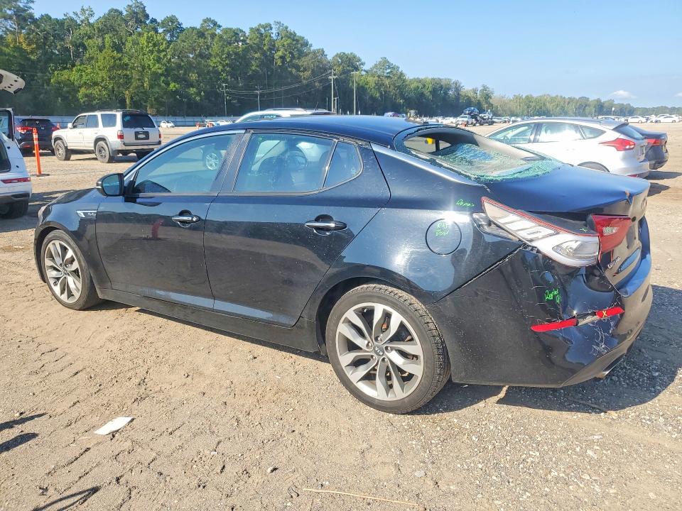 Снимка 2 от търг – 2015 KIA OPTIMA с VIN 5XXGR4A69FG387265