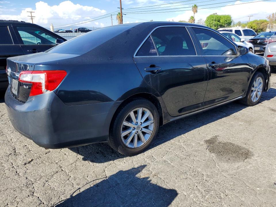 Photo 3 from auction – 2012 TOYOTA CAMRY with VIN 4T1BF1FKXCU516669