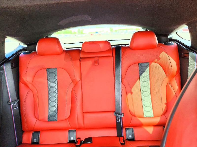 Zdjęcie 10 z aukcji – 2022 BMW X6 z VIN 5YMCY0C04N9M49581