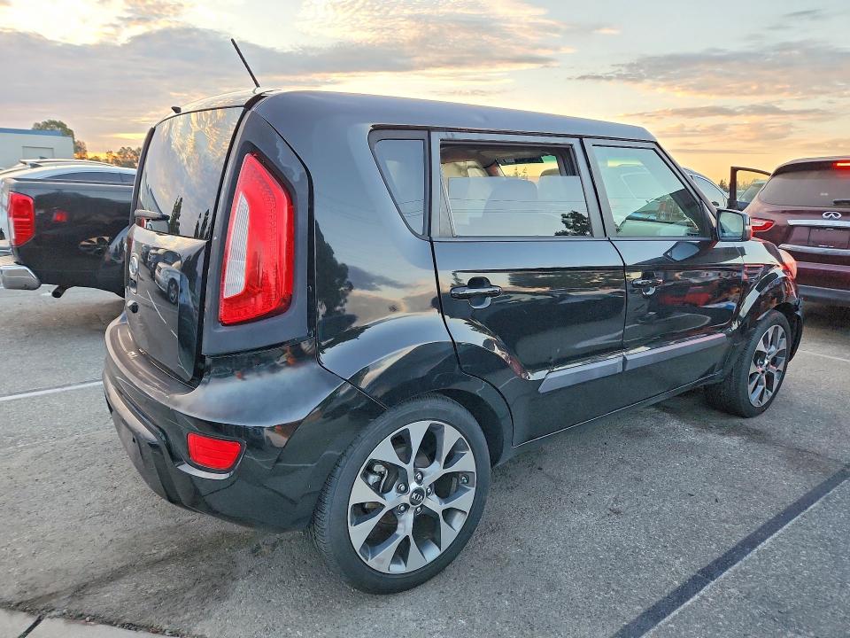 Zdjęcie 3 z aukcji – 2012 KIA SOUL z VIN KNDJT2A61C7418878
