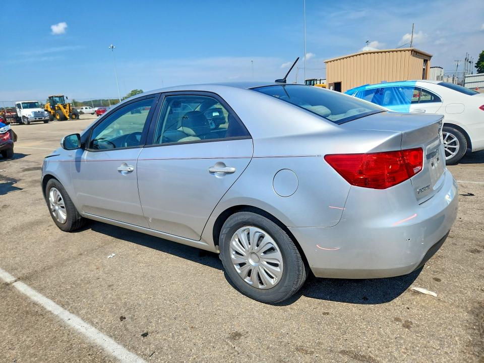 Foto 2 de la subasta – 2011 KIA FORTE con VIN KNAFU4A2XB5886711