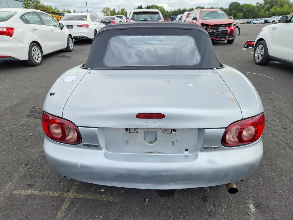 Photo 6 from auction – 2002 MAZDA MX-5 MIATA with VIN JM1NB353420219891