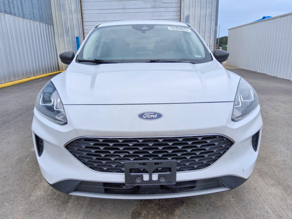 Photo 5 from auction – 2022 FORD ESCAPE with VIN 1FMCU9G62NUB81761