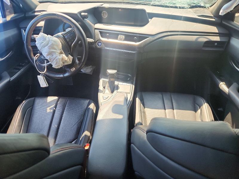 Photo 8 from auction – 2019 LEXUS UX with VIN JTHU9JBH5K2005622