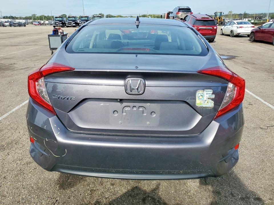 Снимка 6 от търг – 2017 HONDA CIVIC с VIN 19XFC2F79HE041599