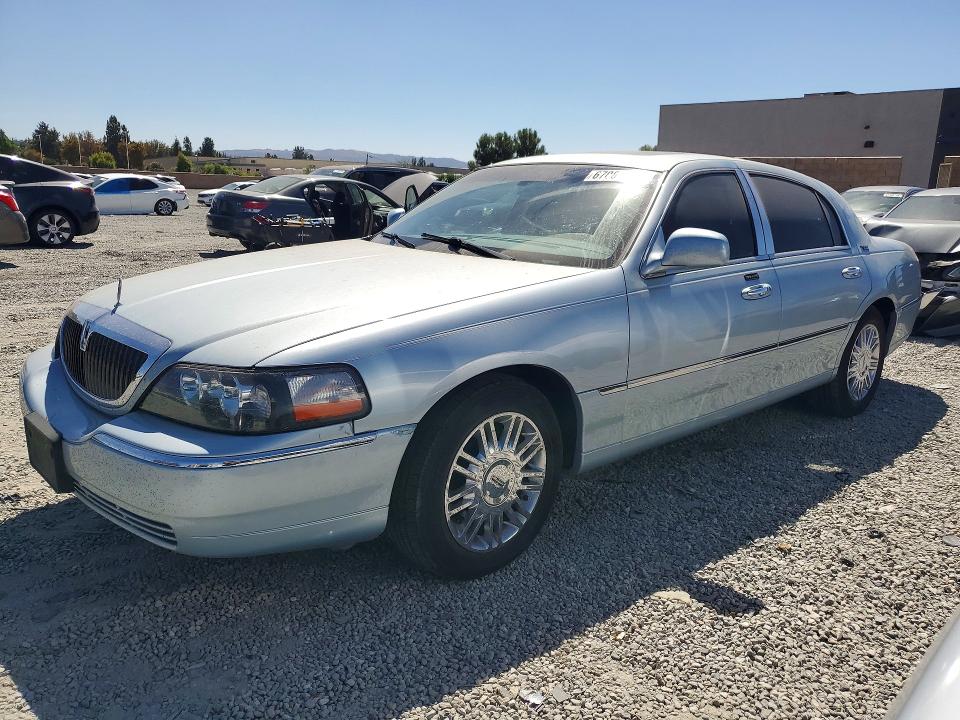 2007 LINCOLN TOWN CAR - Търг №67081146