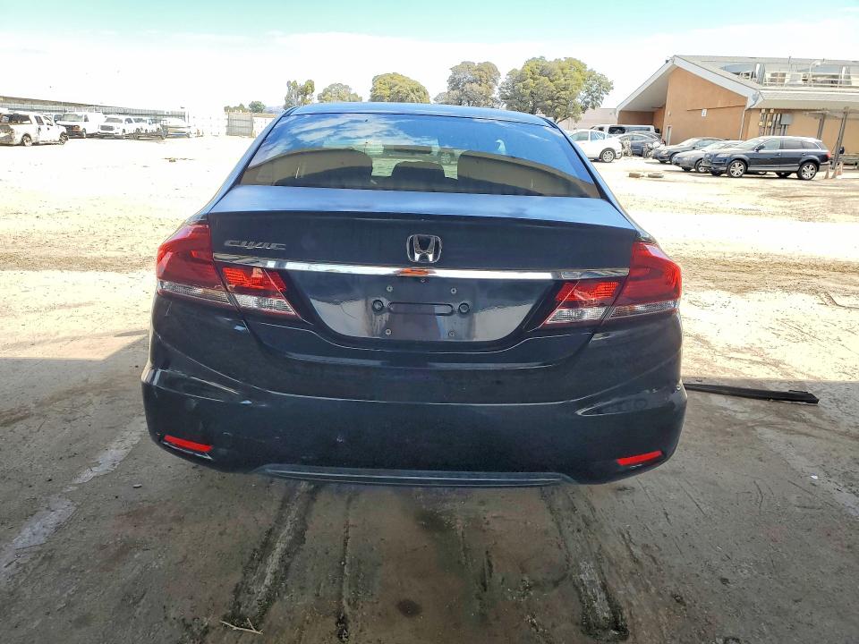 Снимка 6 от търг – 2013 HONDA CIVIC с VIN 19XFB2F57DE225662