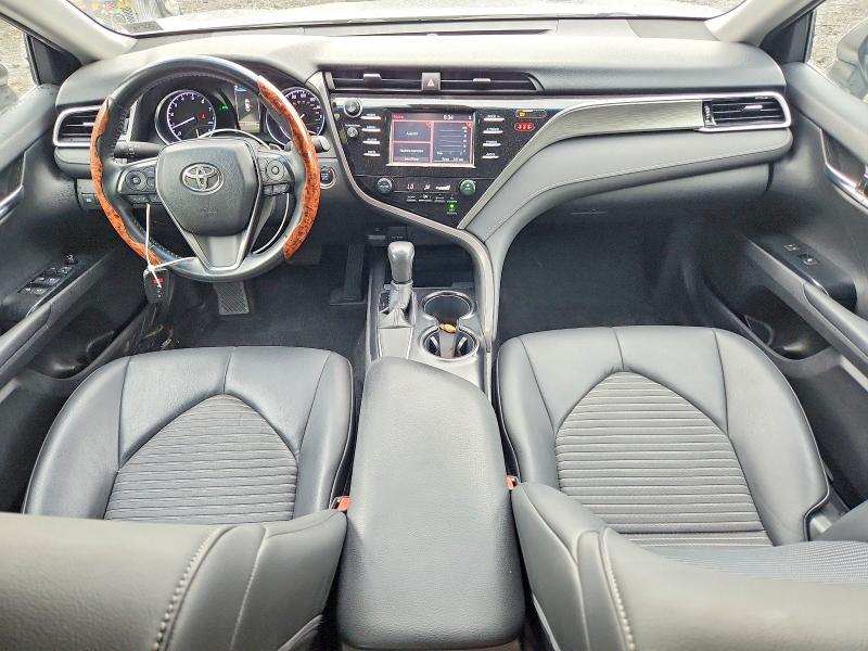 Photo 8 from auction – 2018 TOYOTA CAMRY with VIN 4T1B11HK3JU035722