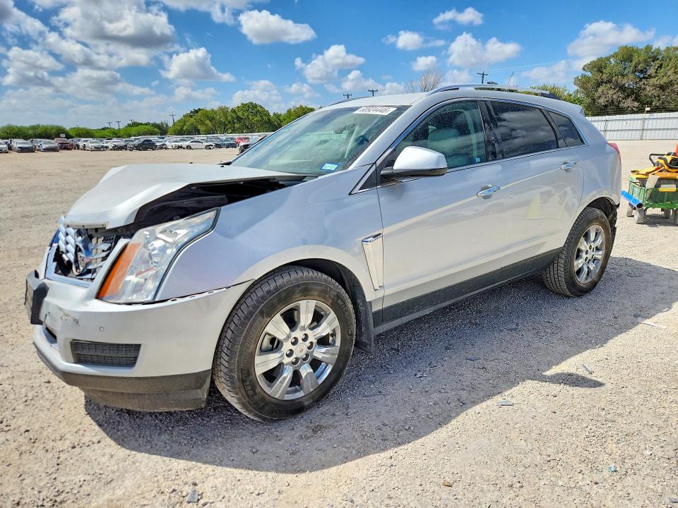 CADILLAC SRX 2015 с VIN 3GYFNEE3XFS547722 - Снимка от търг