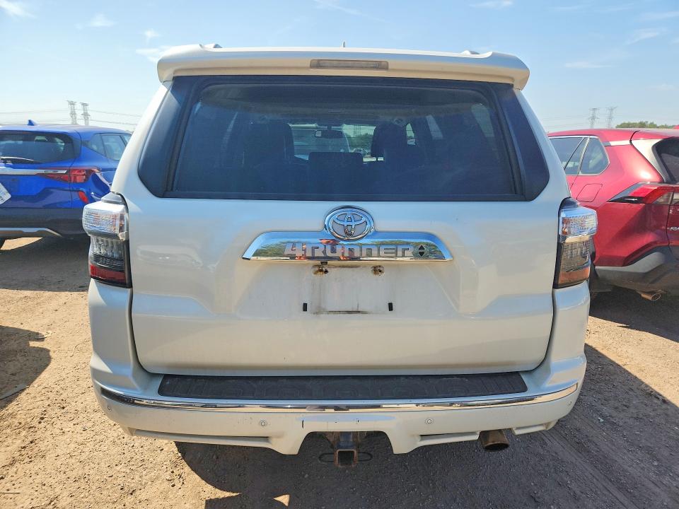 Photo 6 from auction – 2016 TOYOTA 4RUNNER with VIN JTEBU5JR0G5389397