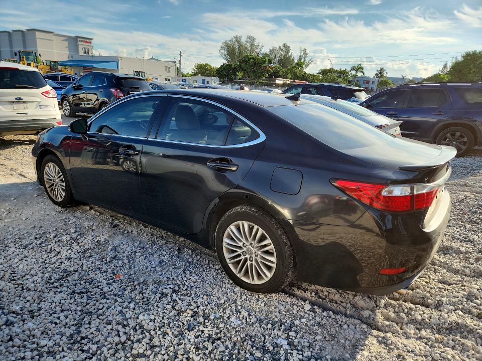 Photo 2 from auction – 2013 LEXUS ES with VIN JTHBK1GGXD2038761
