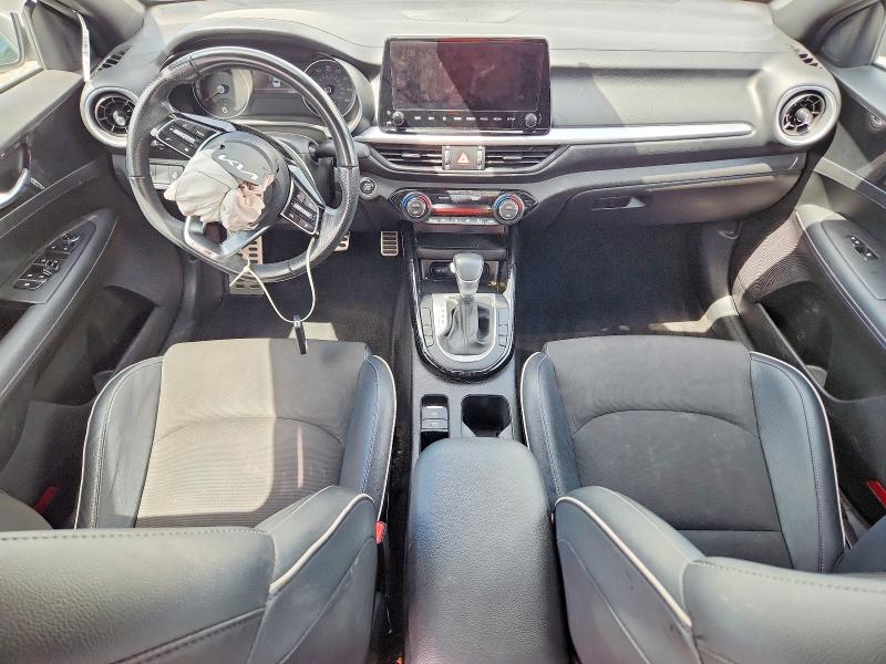 Photo 8 from auction – 2023 KIA FORTE with VIN 3KPF54AD2PE658554